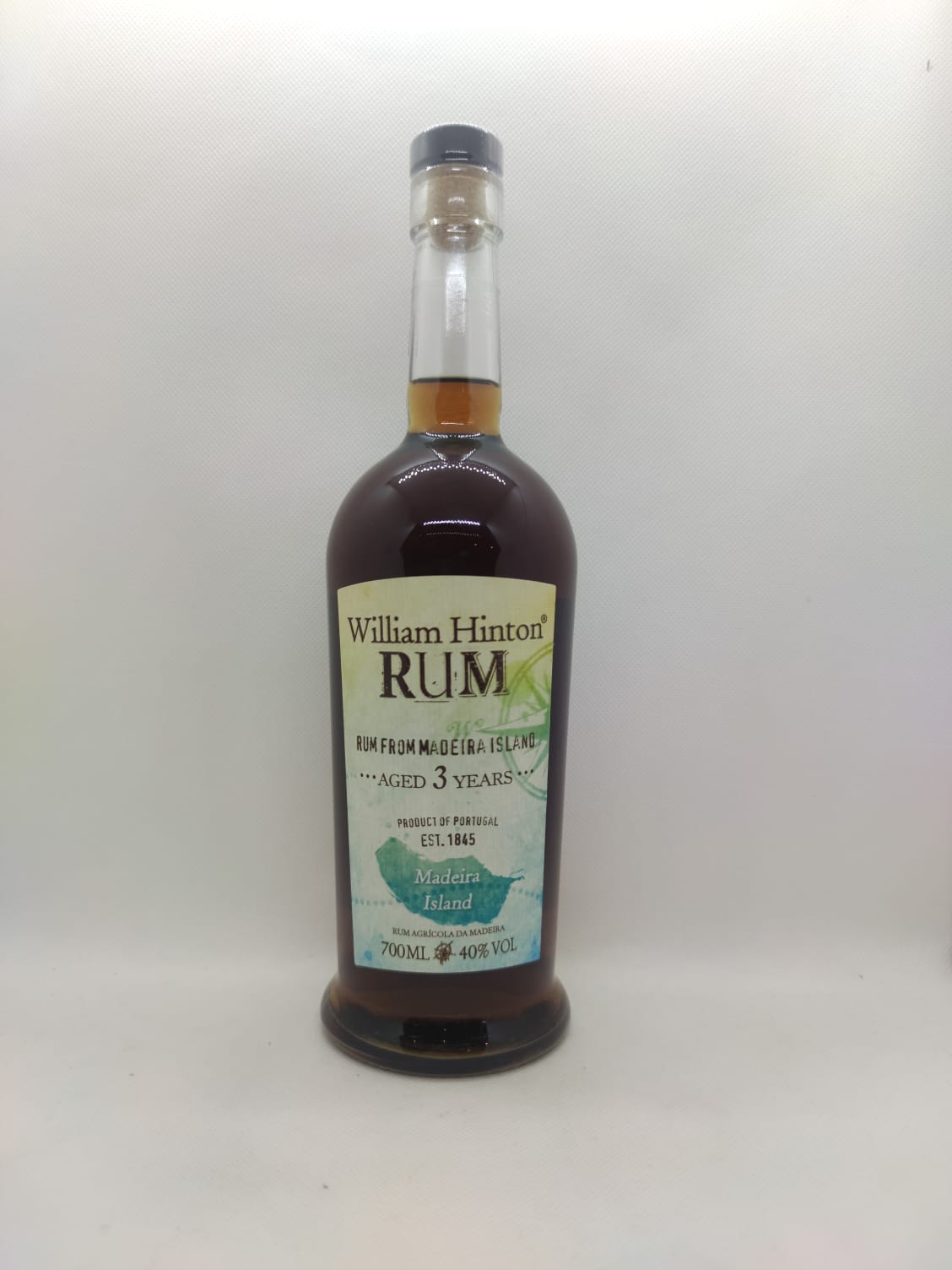 RUM WILLIAM HINTON MADEIRA 3 ANS 40° 70 CL